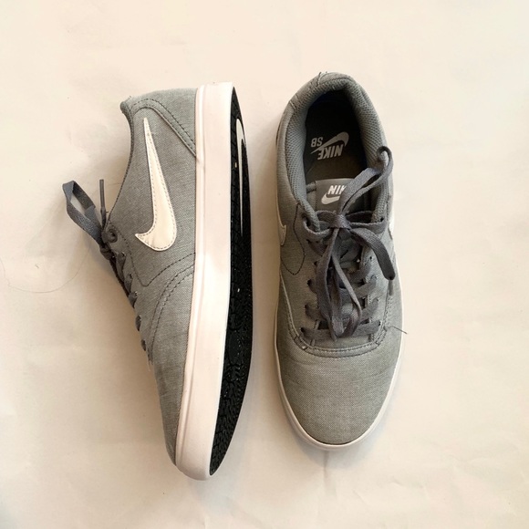 Gray Nike SB Check Solar - Picture 3 of 6